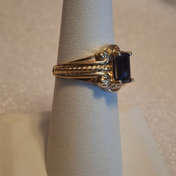 10K Yellow Gold BLUE IOLITE RING, DETAILED  💍💍 - Picture 3 of 7